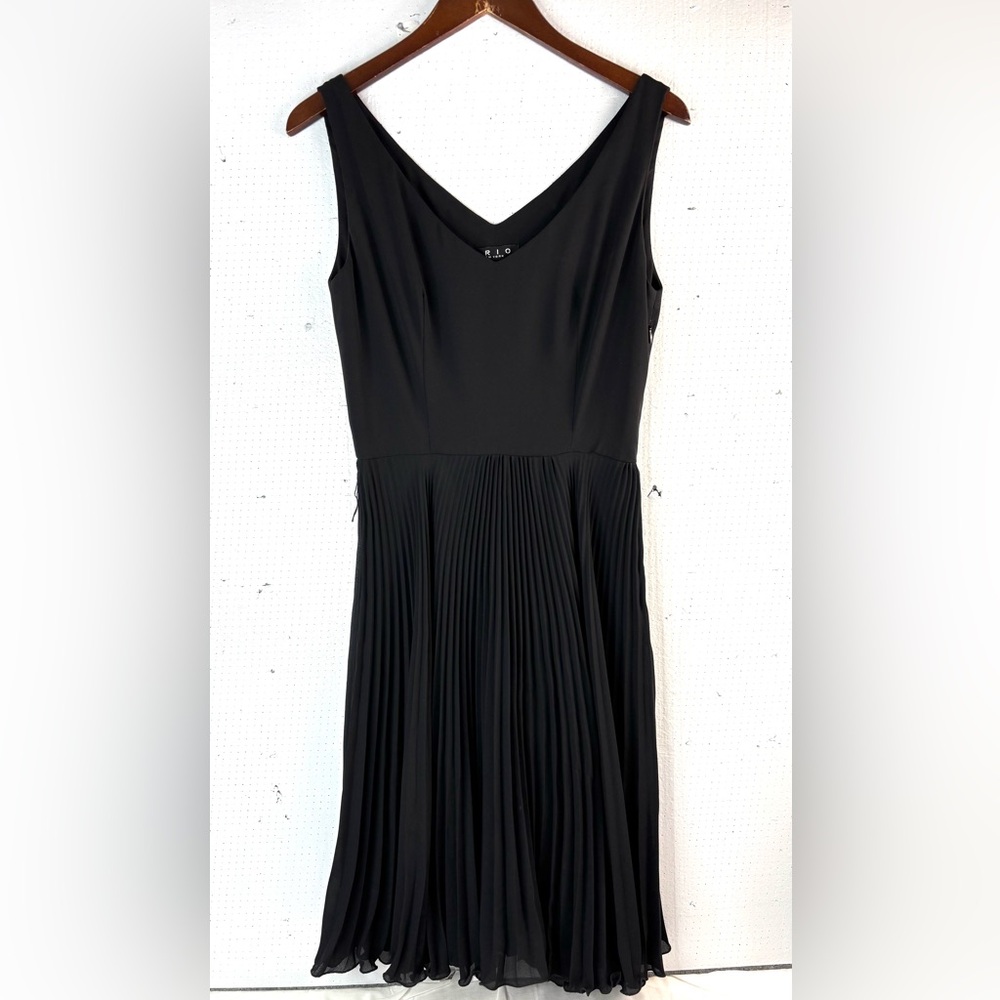Trio New York 4 Fitted Black Pleated Mini Dress - Funeral